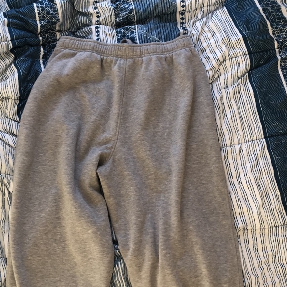 Baggy Sweatpants - Picture 2 of 5